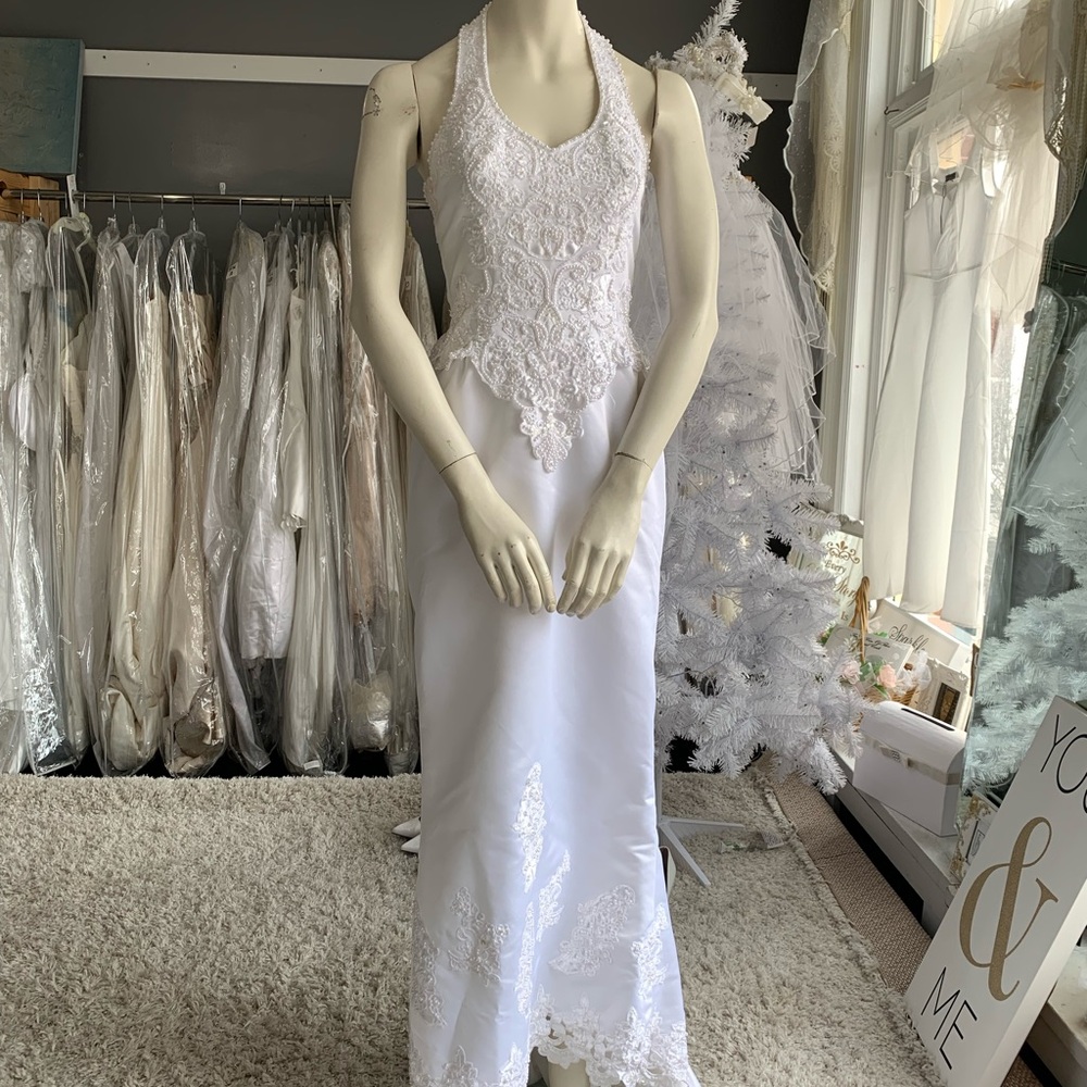 White Lace Halter Bridal Gown✨